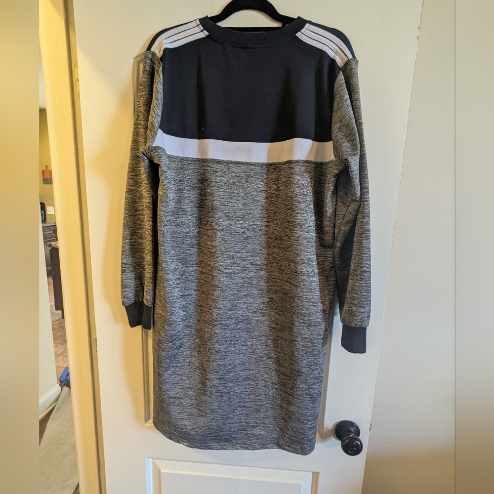 Adidas Dress With Pockets 3XL - Picture 2 of 3